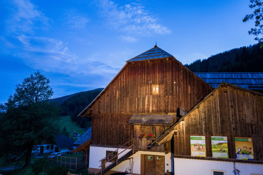 Theaterstück Erde von Karl Schönherr Hinteregger Stadl